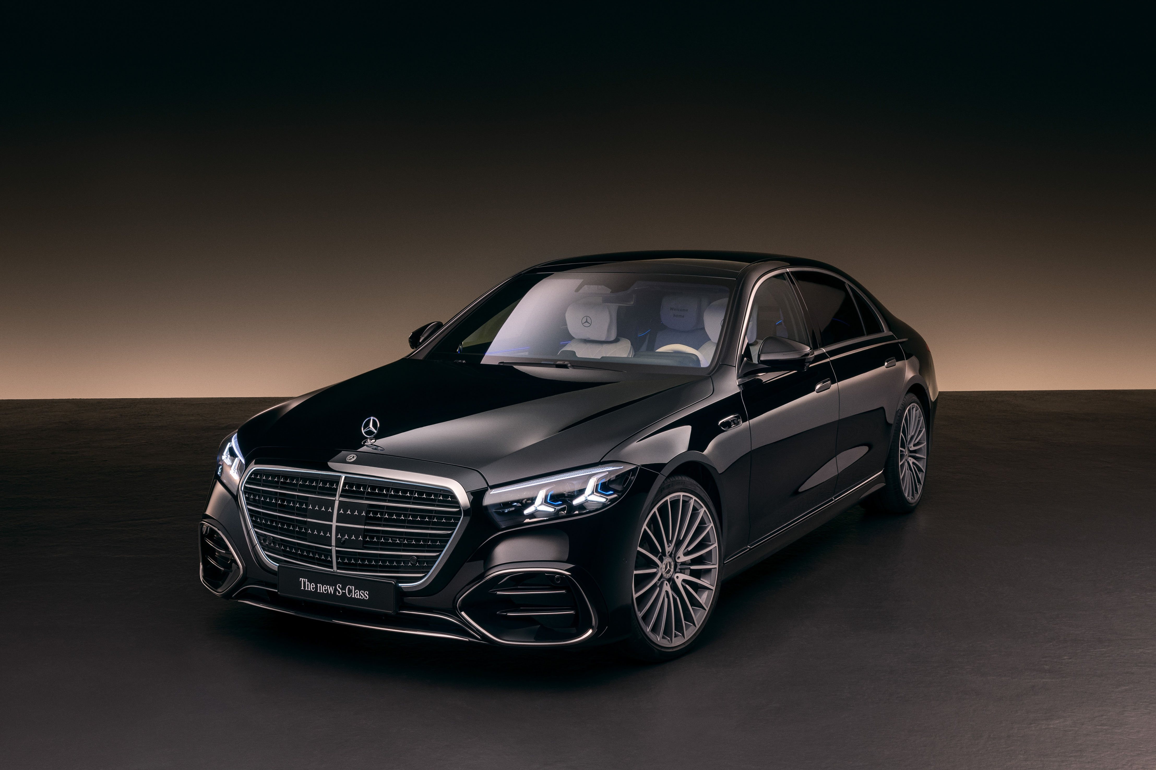 圖1、台灣賓士公開全新 Mercedes-Benz S-Class車型編成與建議售價，今年第三季正式在台上市。